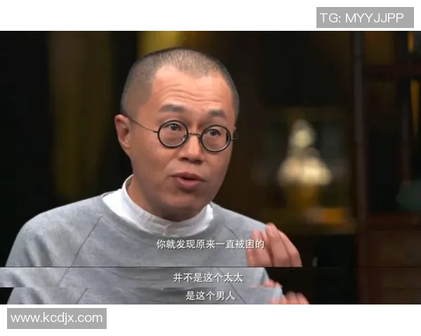 大叔足球场上的激情与坚持展现中年人的活力与魅力