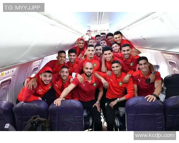 观澜湖杯足球盛宴开启球迷齐聚共赏精彩对决与激情时刻 观澜湖杯足球盛宴开启球迷齐聚共赏精彩对决与激情时刻