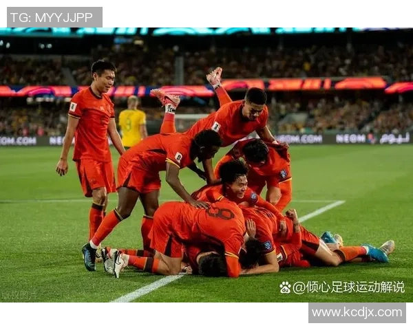 足球运动馆内激情四溢的比赛与训练活动全景展示与体验分享 足球运动馆内激情四溢的比赛与训练活动全景展示与体验分享